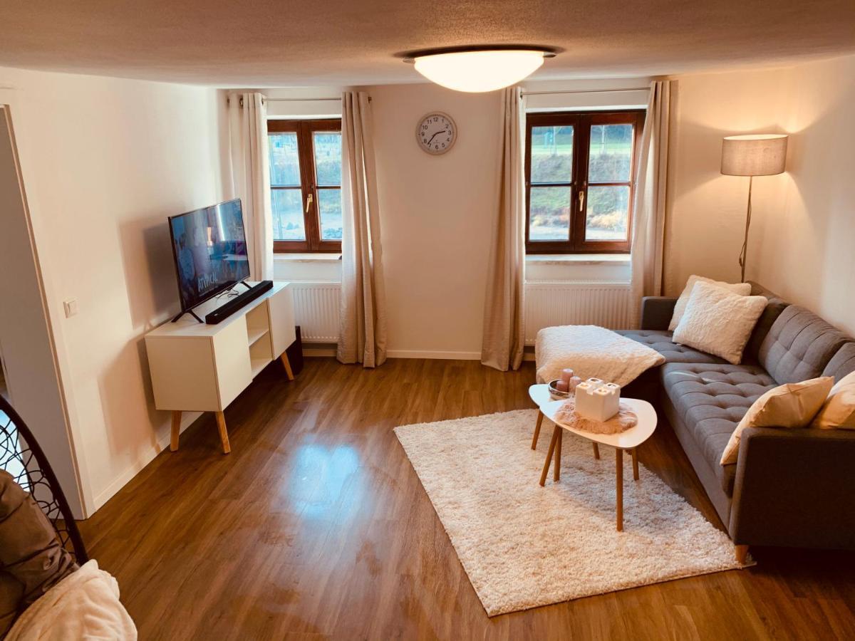 Felix Living 2, Cozy & Modern & Netflix Wohnung Mit Blick Ins Gruene Passau Kültér fotó